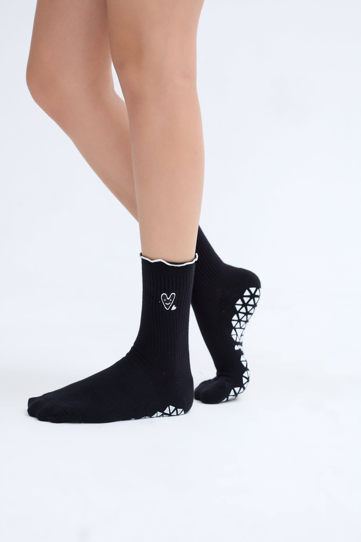 Cute heart embroidered grip socks